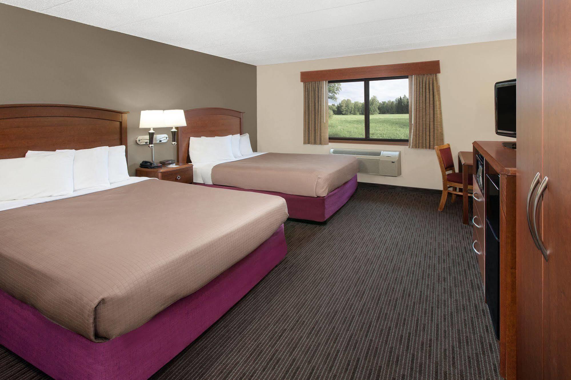 Americinn By Wyndham Grundy Center Εξωτερικό φωτογραφία